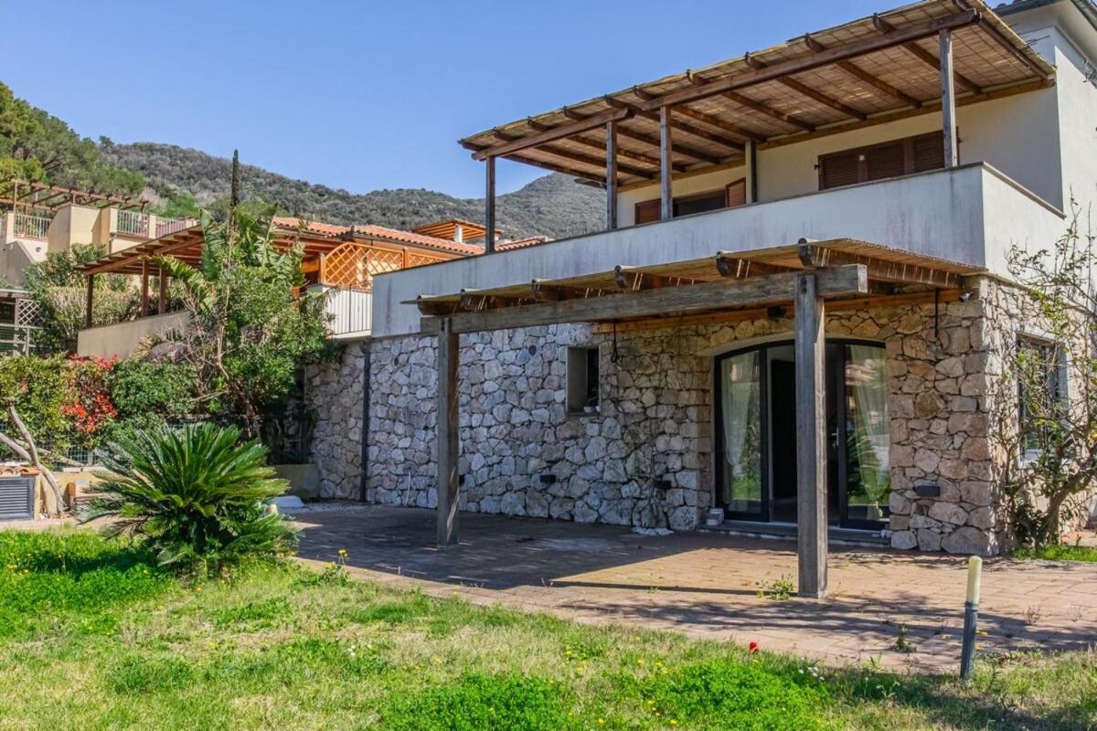 Villa Acquasalata Nisporto Екстер'єр фото